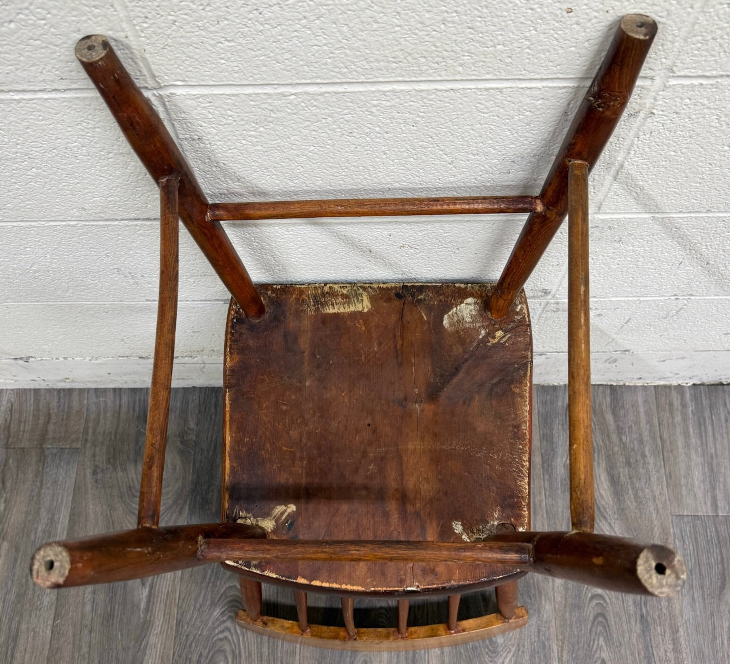 Antique American Windsor Farmhouse Style Plank Seat Dining Side Accent Chair