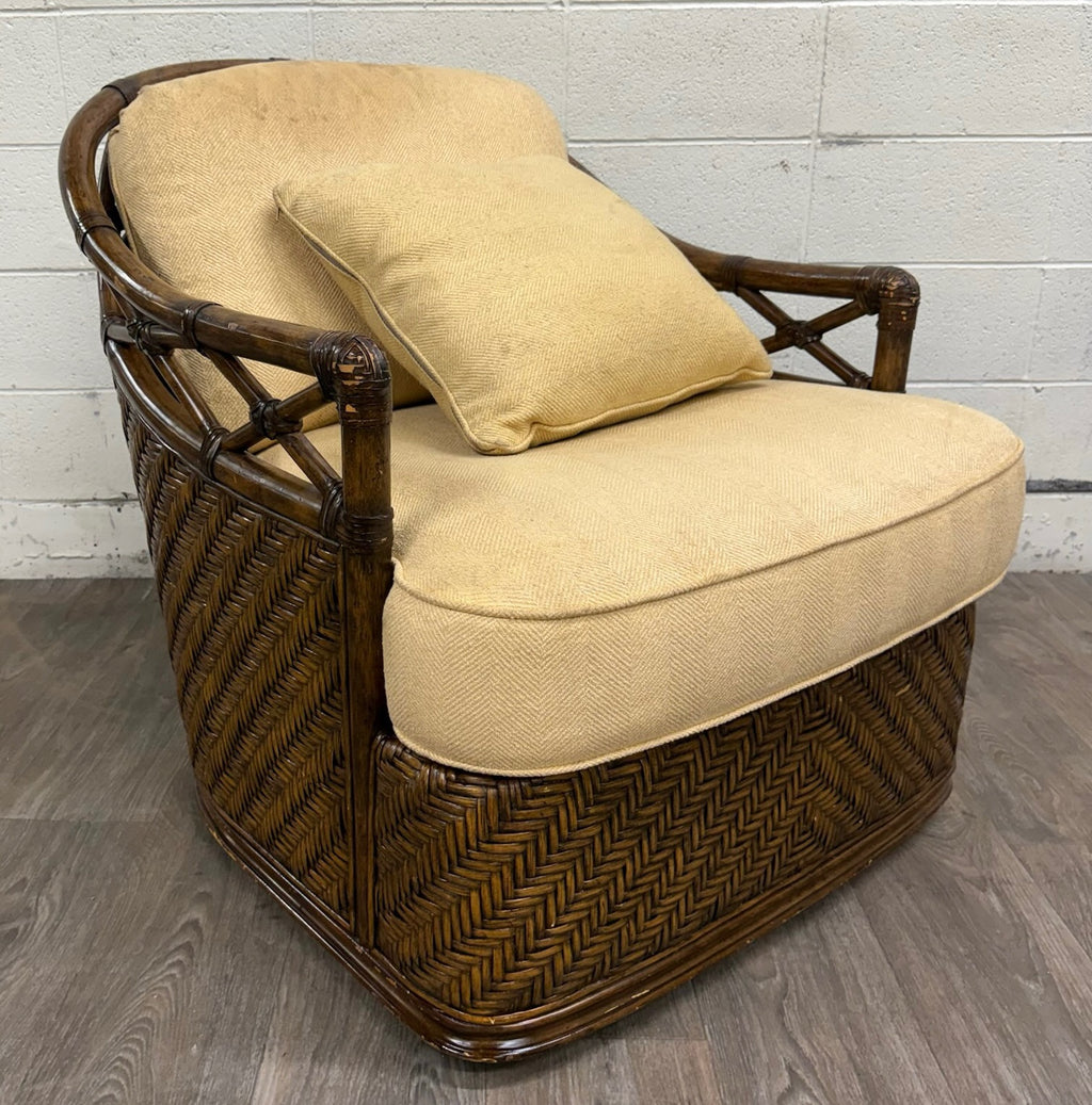 Lexington Tommy Bahama Bali Hai Collection Diamond Cove Rattan Swivel Chair