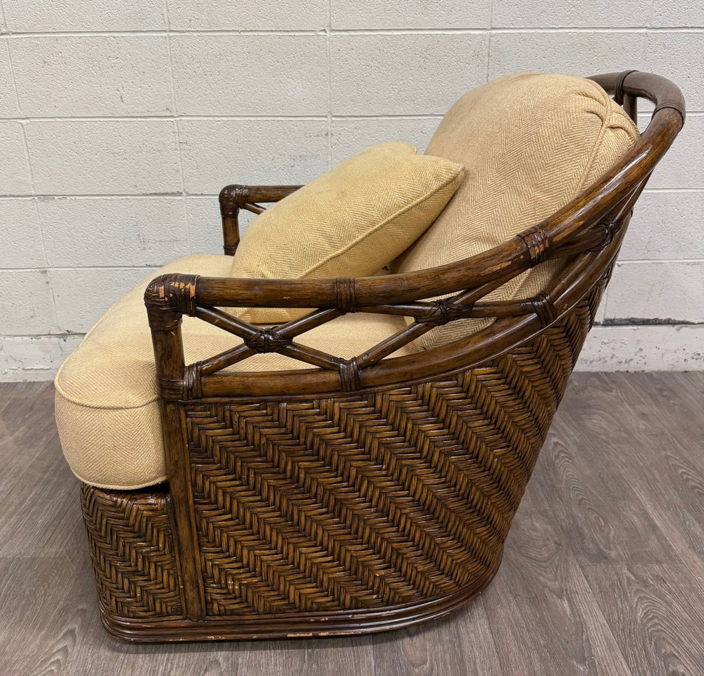 Lexington Tommy Bahama Bali Hai Collection Diamond Cove Rattan Swivel Chair