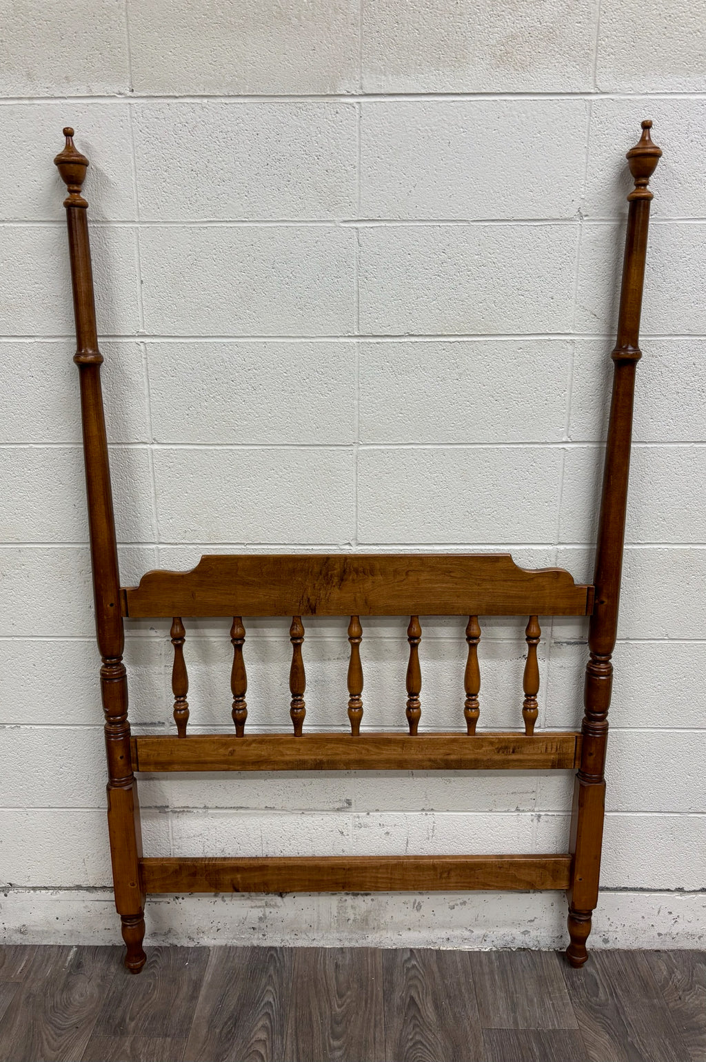 Vintage Twin Size Heywood-Wakefield Old Colony Four Poster Bed