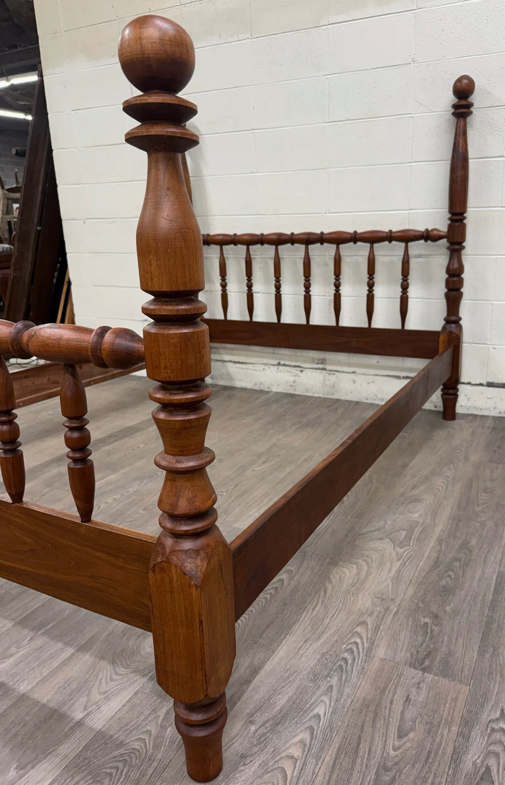 Vintage Full Size Jenny Lind Spindle Bed Spool Bed