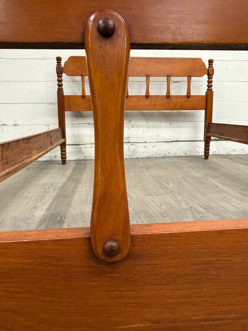 Vintage Full Size Early American Colonial Style Maple Spindle Low Poster Bed