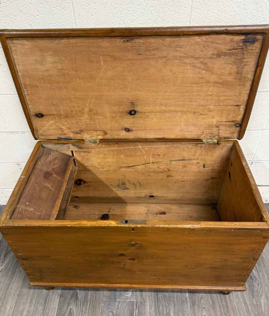 Antique American Primitive Solid Pine Blanket Chest