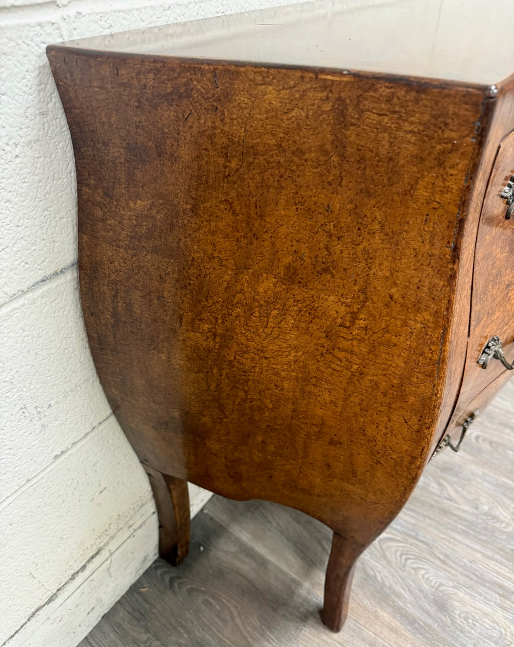 Vintage Italian Style Burled Curved Bombe Commode Chest
