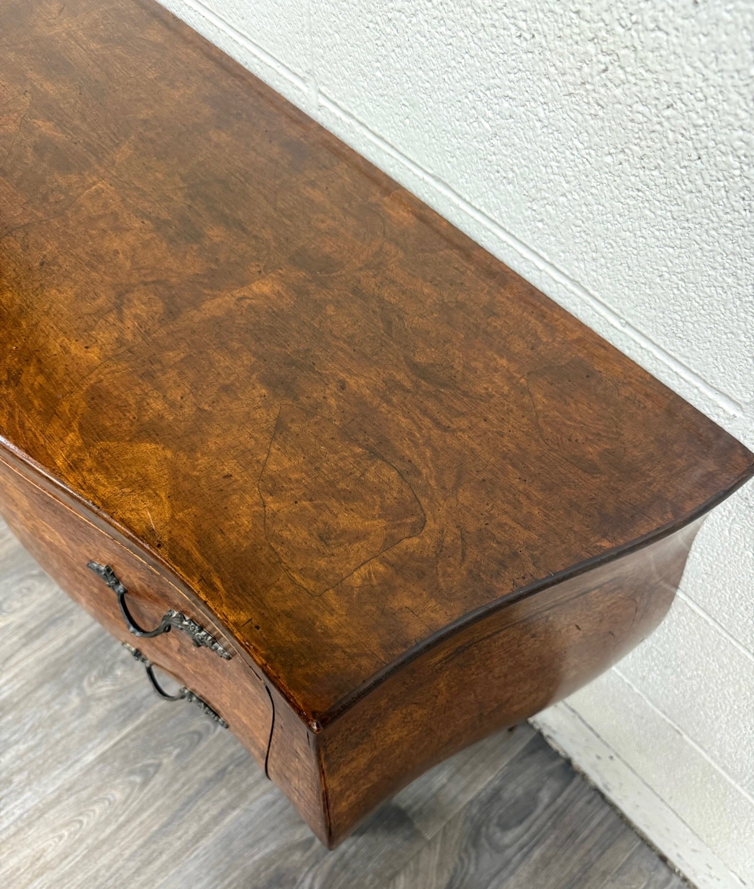 Vintage Italian Style Burled Curved Bombe Commode Chest