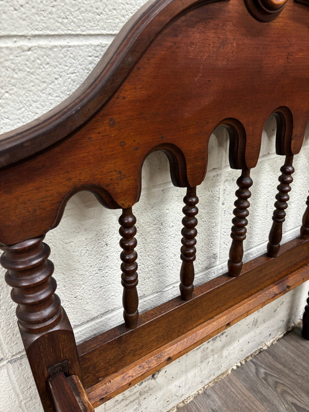 Antique Victorian Late 19th Century Walnut Daybed Youth Bed