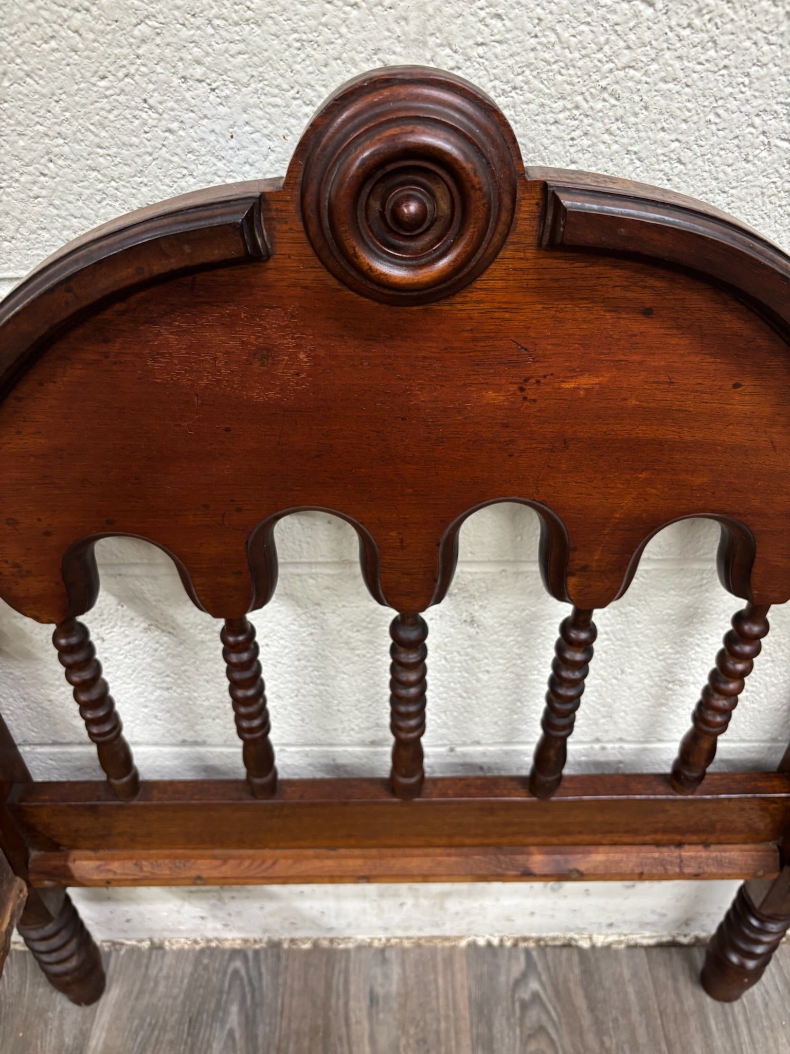 Antique Victorian Late 19th Century Walnut Daybed Youth Bed