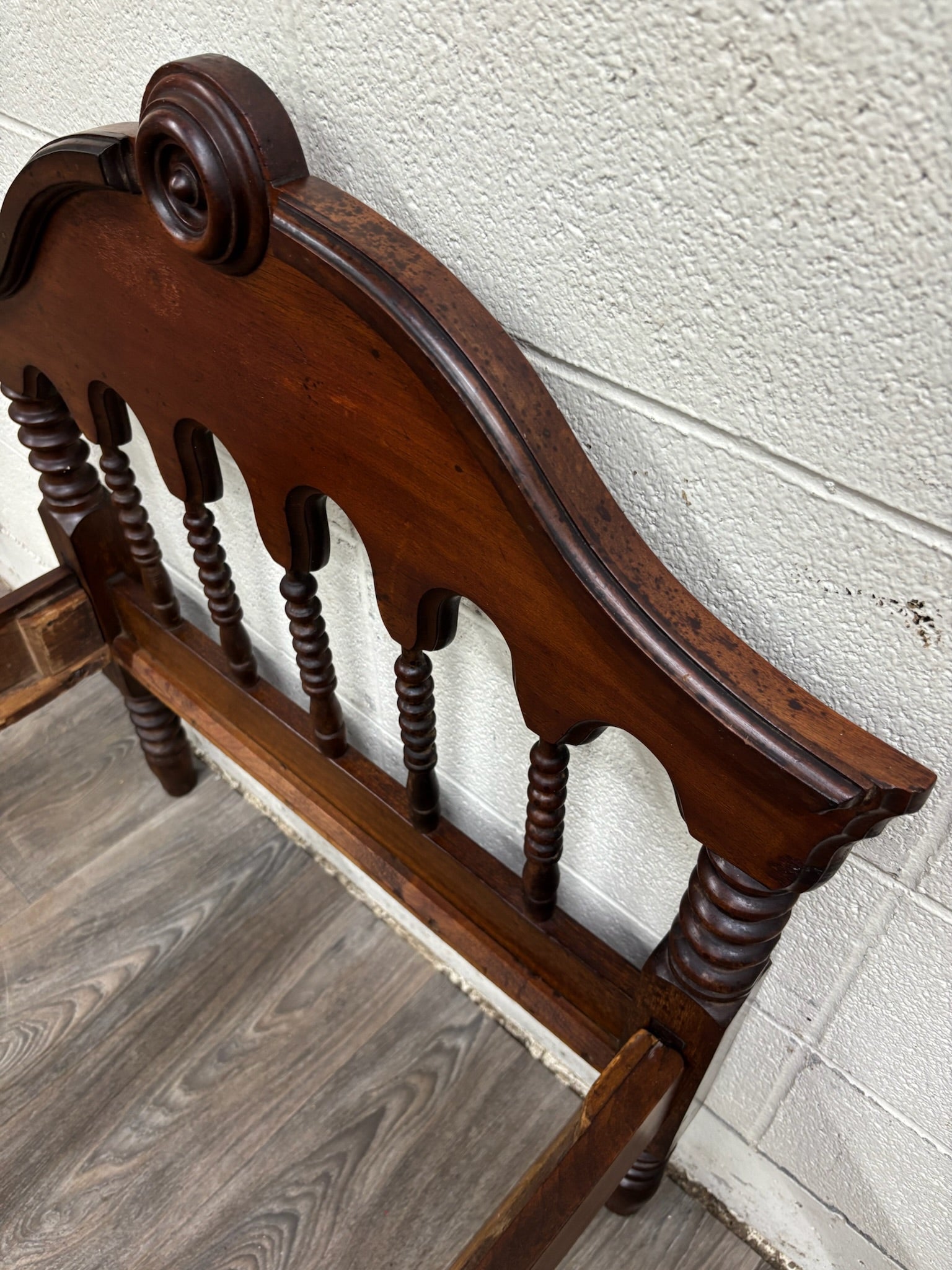 Antique Victorian Late 19th Century Walnut Daybed Youth Bed
