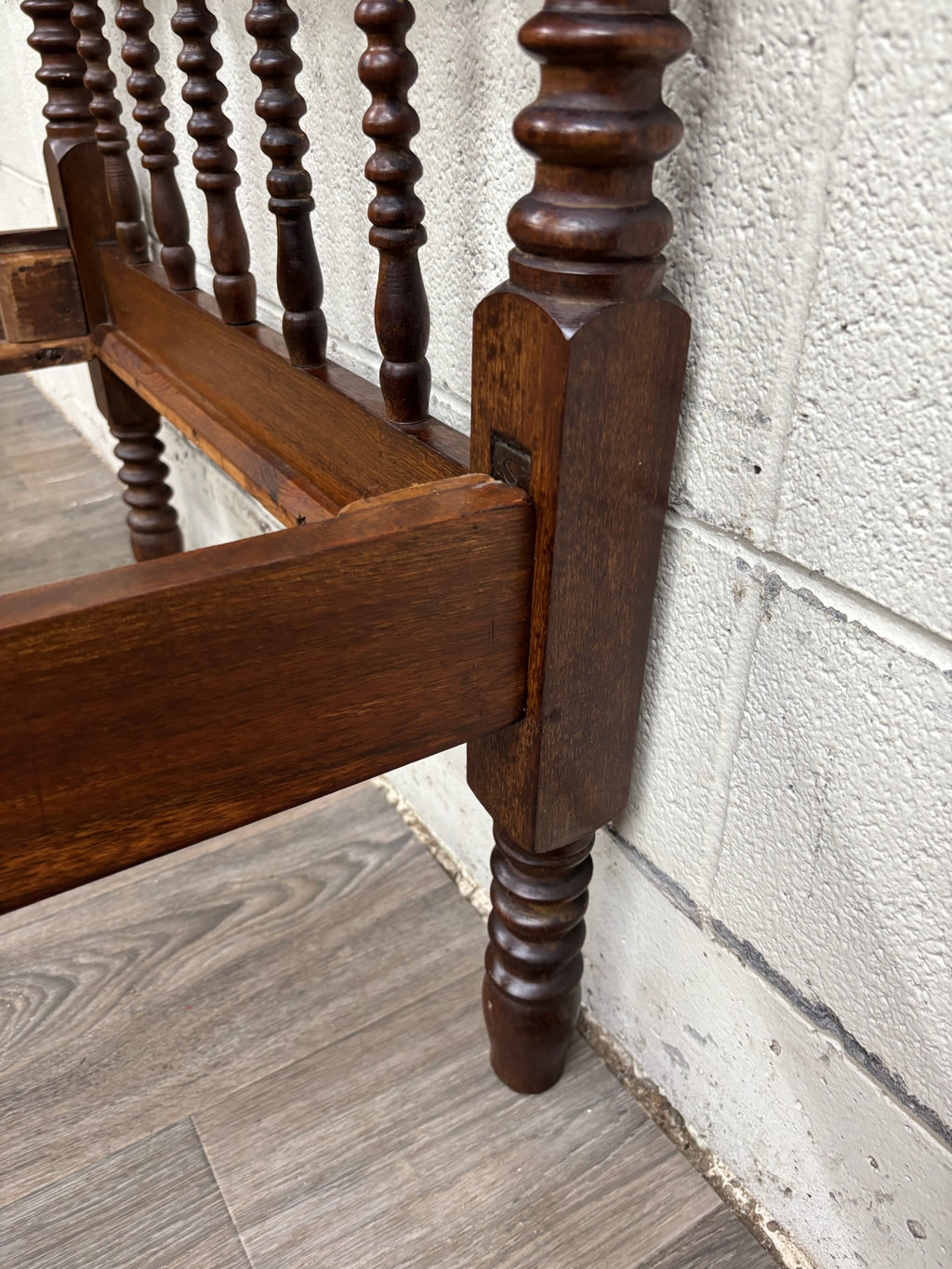 Antique Victorian Late 19th Century Walnut Daybed Youth Bed