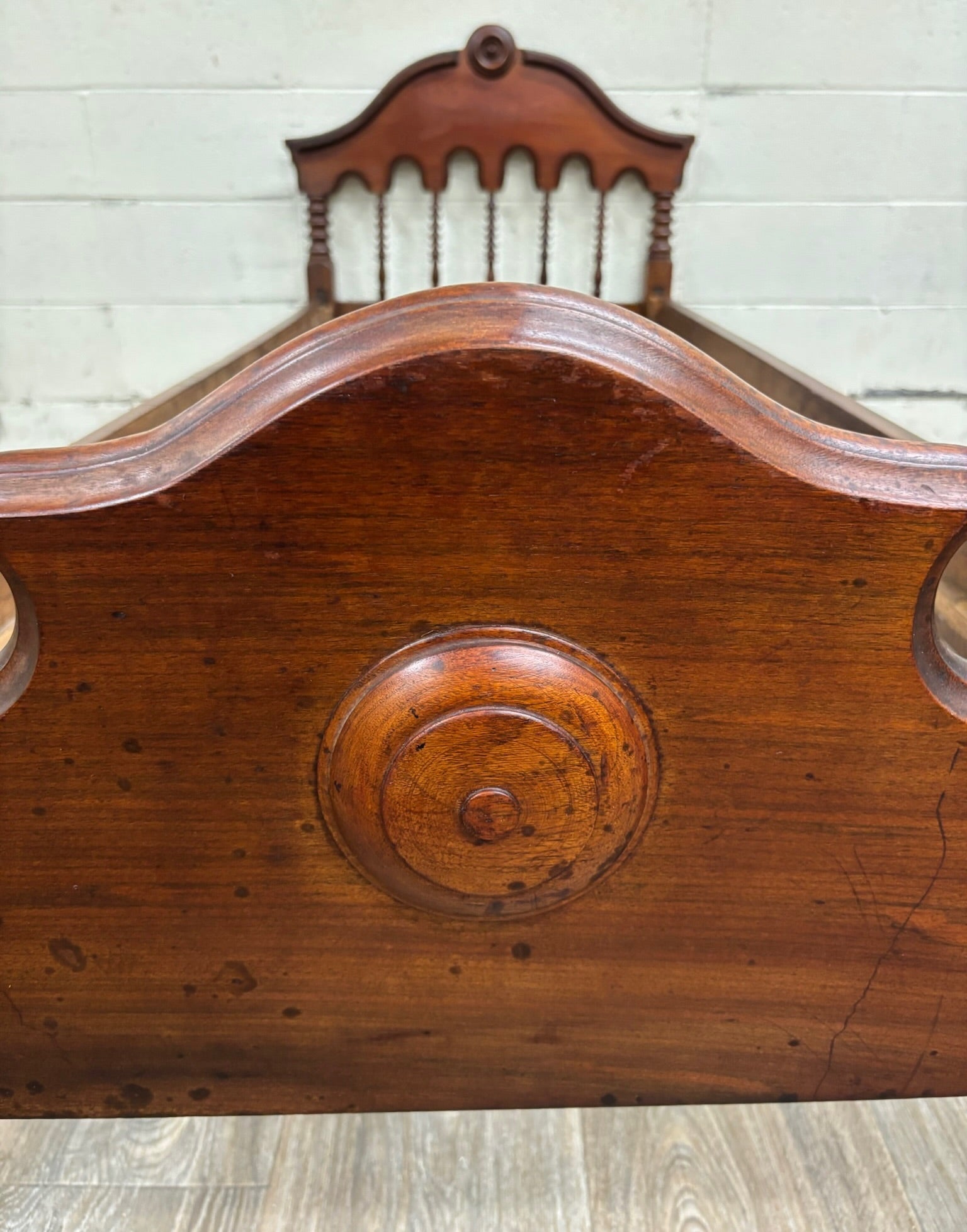 Antique Victorian Late 19th Century Walnut Daybed Youth Bed