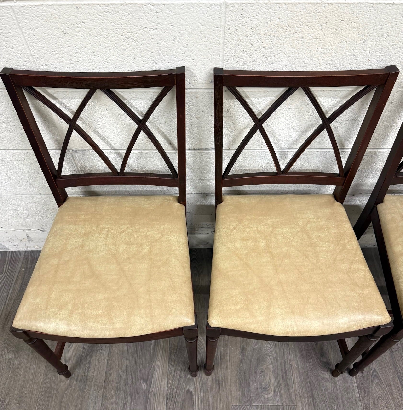 Vintage Hepplewhite Style Sheraton Revival Traditional Mahogany Dining Chairs