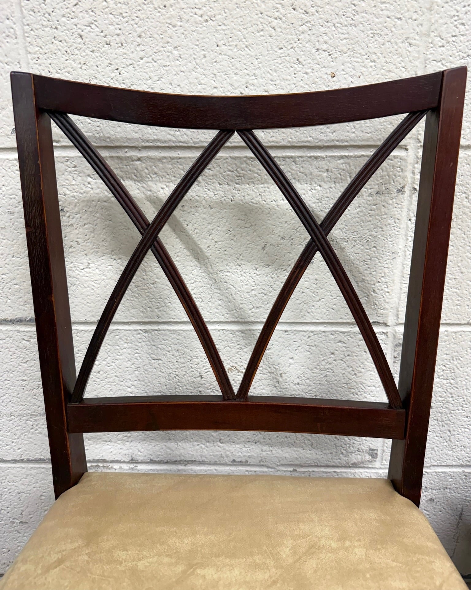 Vintage Hepplewhite Style Sheraton Revival Traditional Mahogany Dining Chairs