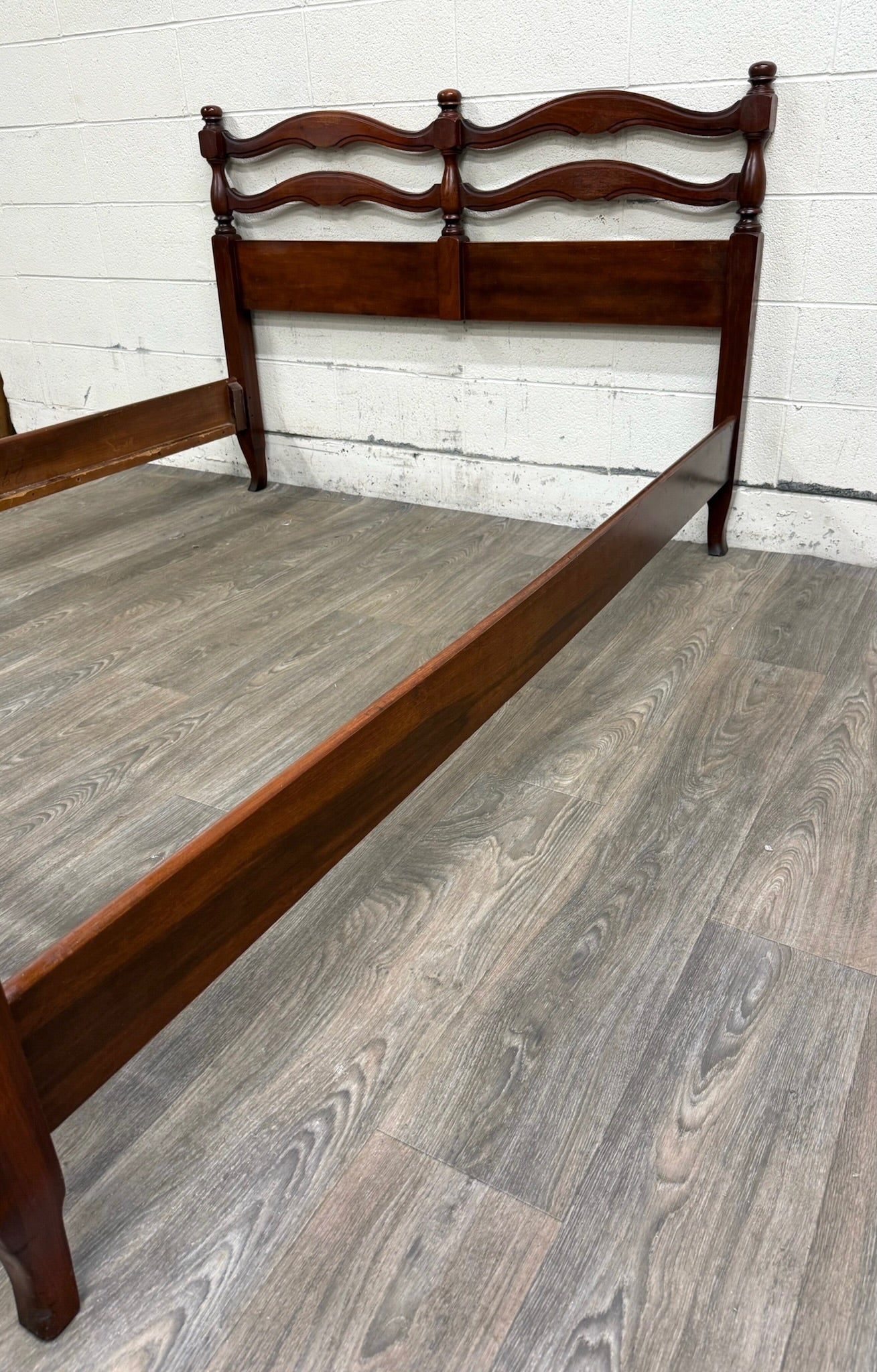Vintage Full Size French Provincial French Country Style Bed