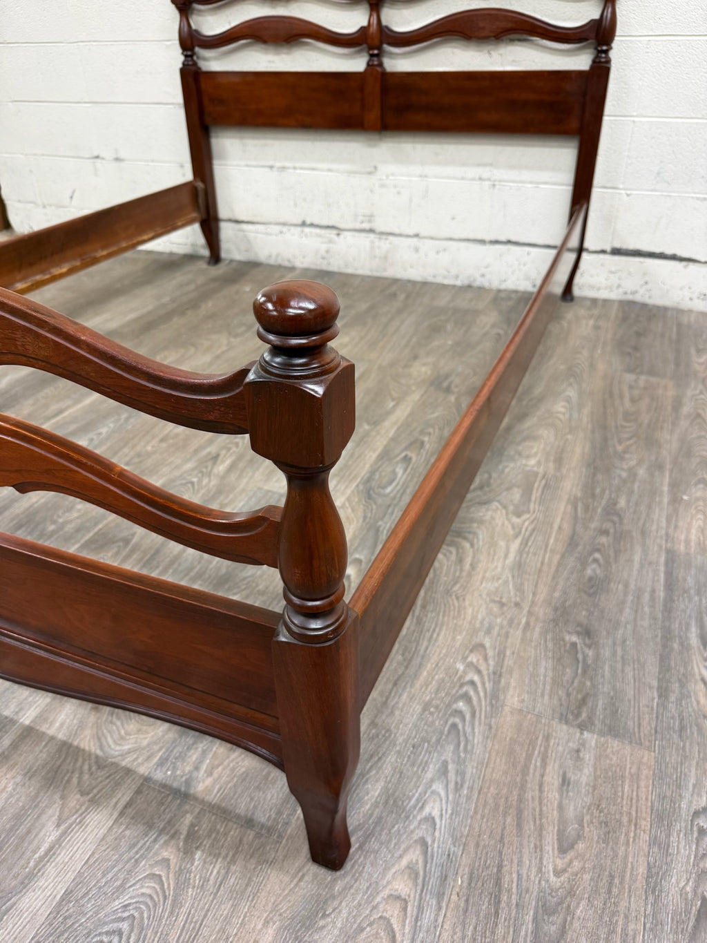 Vintage Full Size French Provincial French Country Style Bed