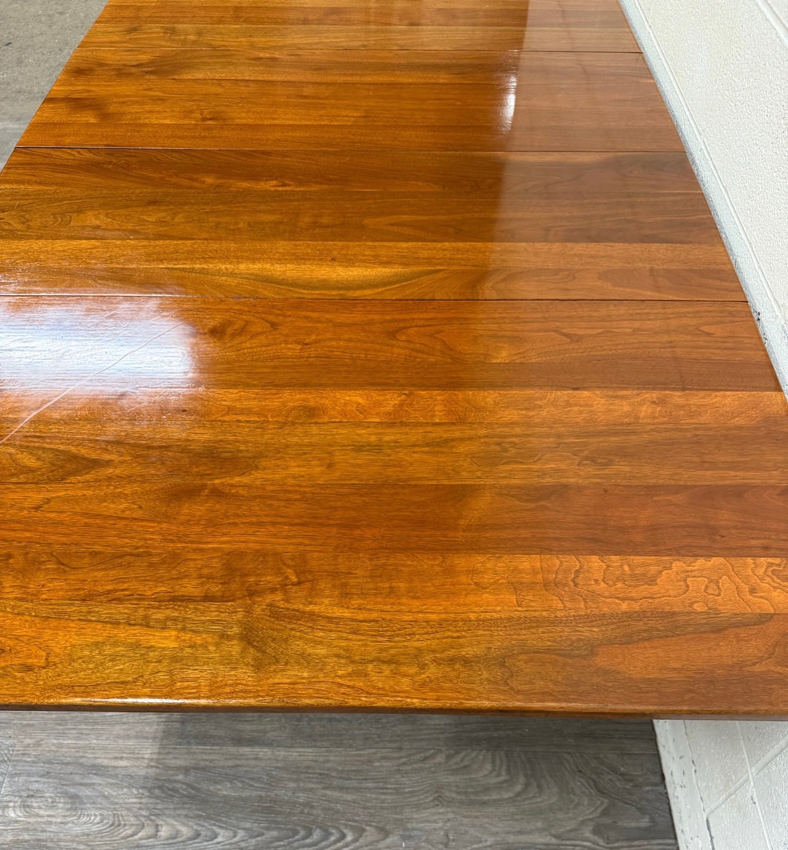 Vintage Early American Colonial Revival Willam & Mary Style Walnut Dining Table