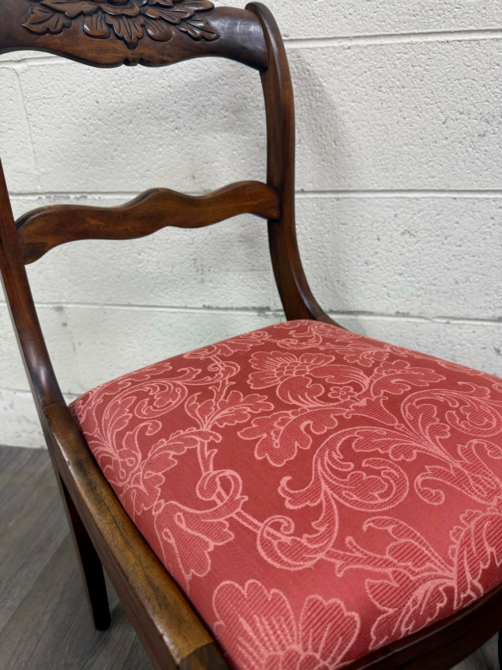 Vintage Regency Style Mahogany Rose Back Ladder Back Dining Accent Chairs - Pair