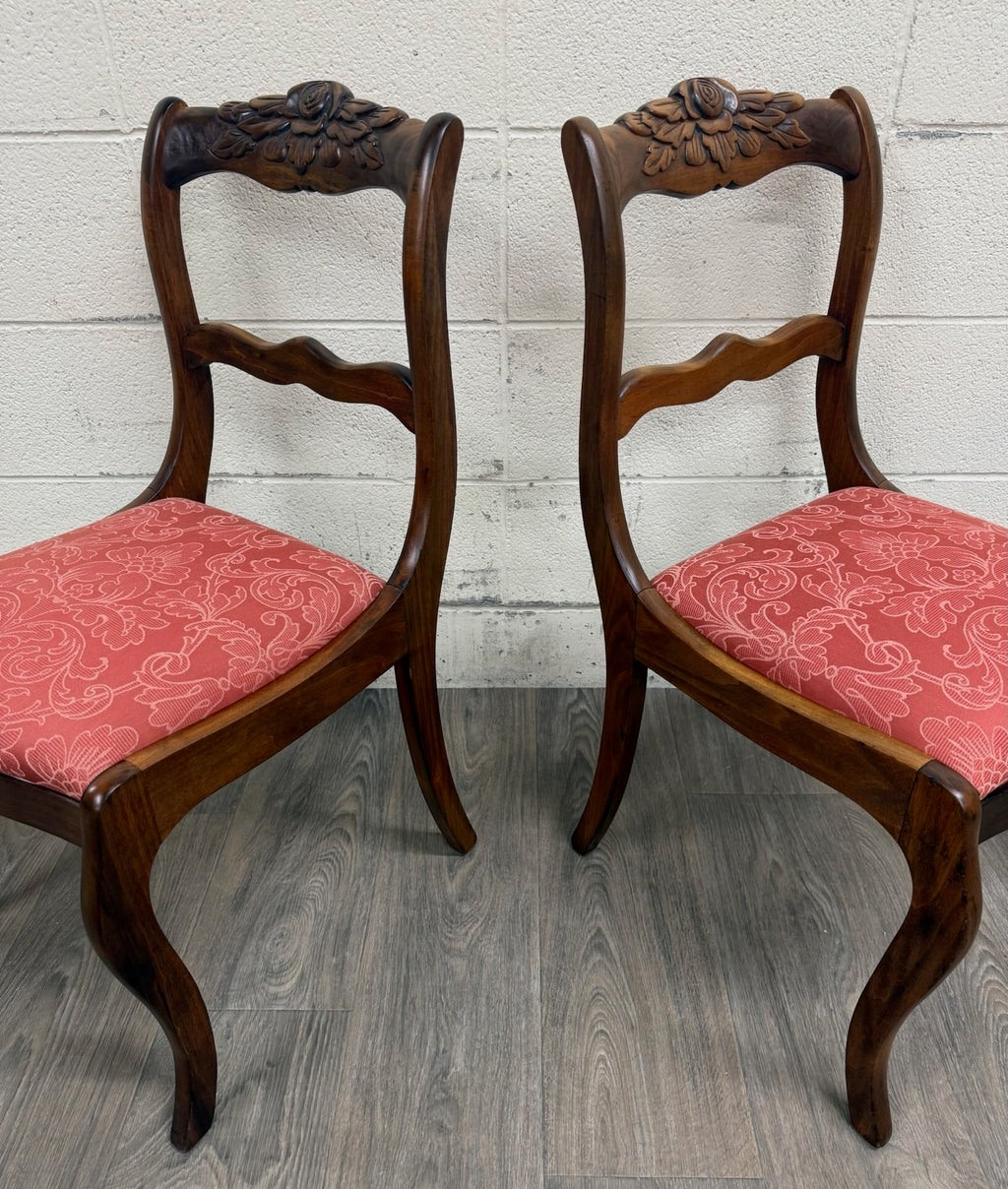 Vintage Regency Style Mahogany Rose Back Ladder Back Dining Accent Chairs - Pair