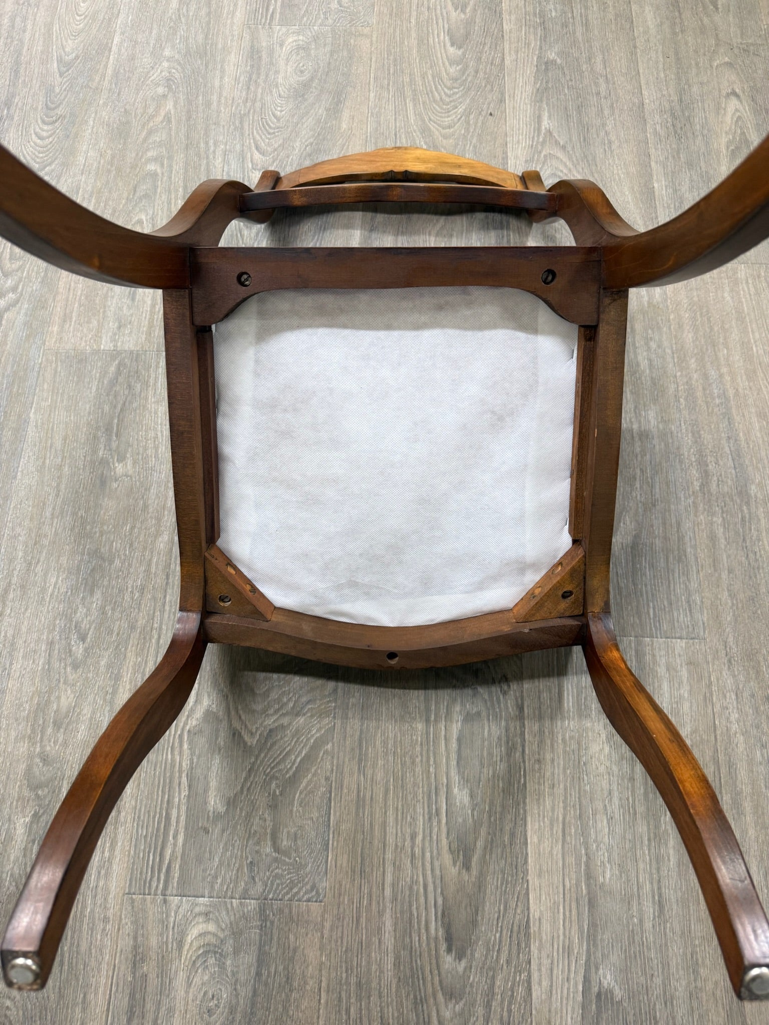 Vintage Regency Style Mahogany Rose Back Ladder Back Dining Accent Chairs - Pair