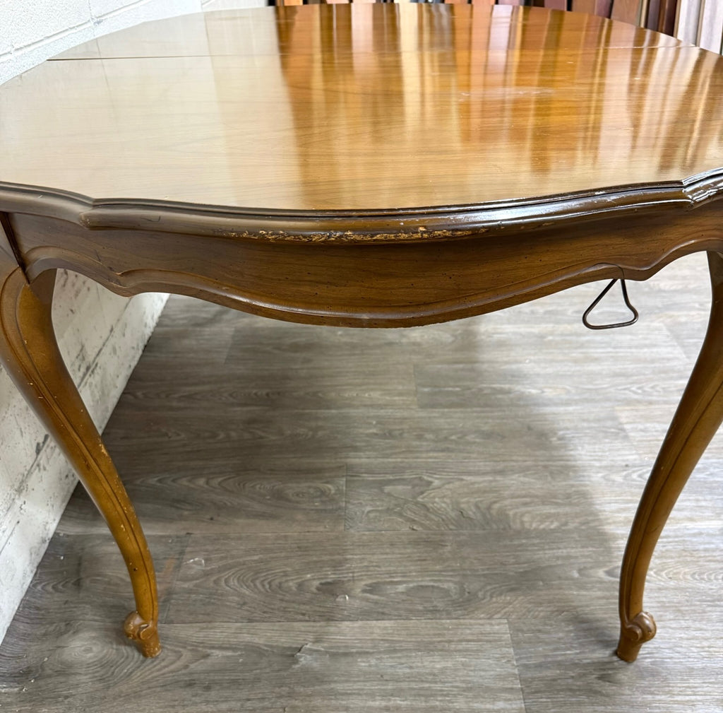 Vintage French Provincial Style Dining Table with Extension Two Leaves
