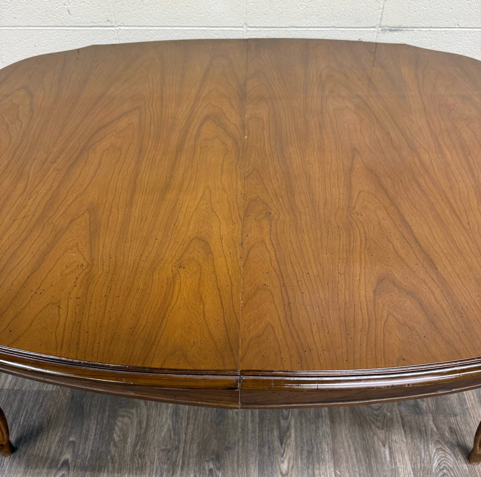 Vintage French Provincial Style Dining Table with Extension Two Leaves