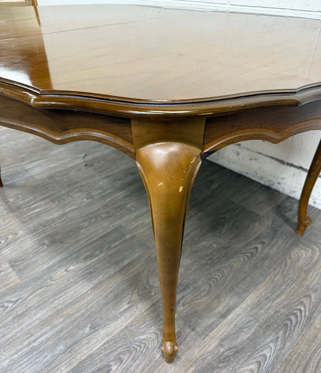 Vintage French Provincial Style Dining Table with Extension Two Leaves