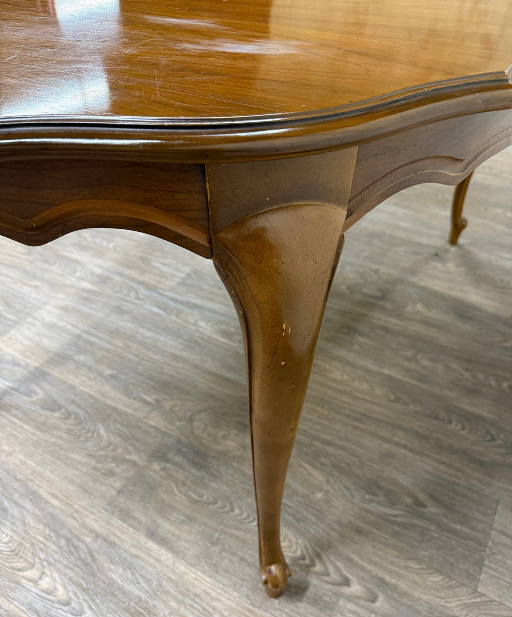 Vintage French Provincial Style Dining Table with Extension Two Leaves
