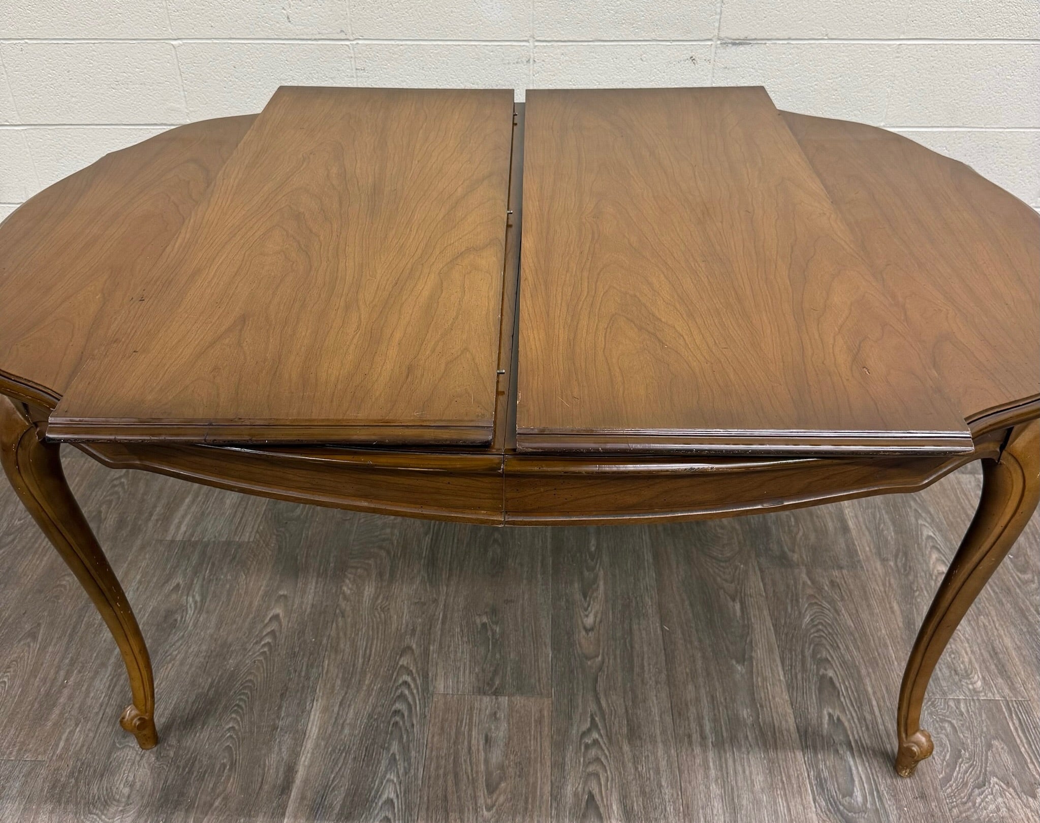 Vintage French Provincial Style Dining Table with Extension Two Leaves