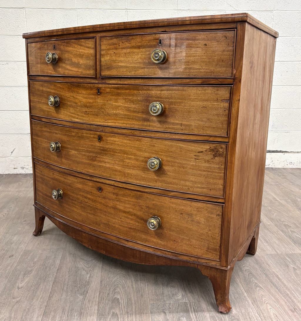 Antique Federal / Hepplewhite Style Bowfront Mahogany Chest of Drawers