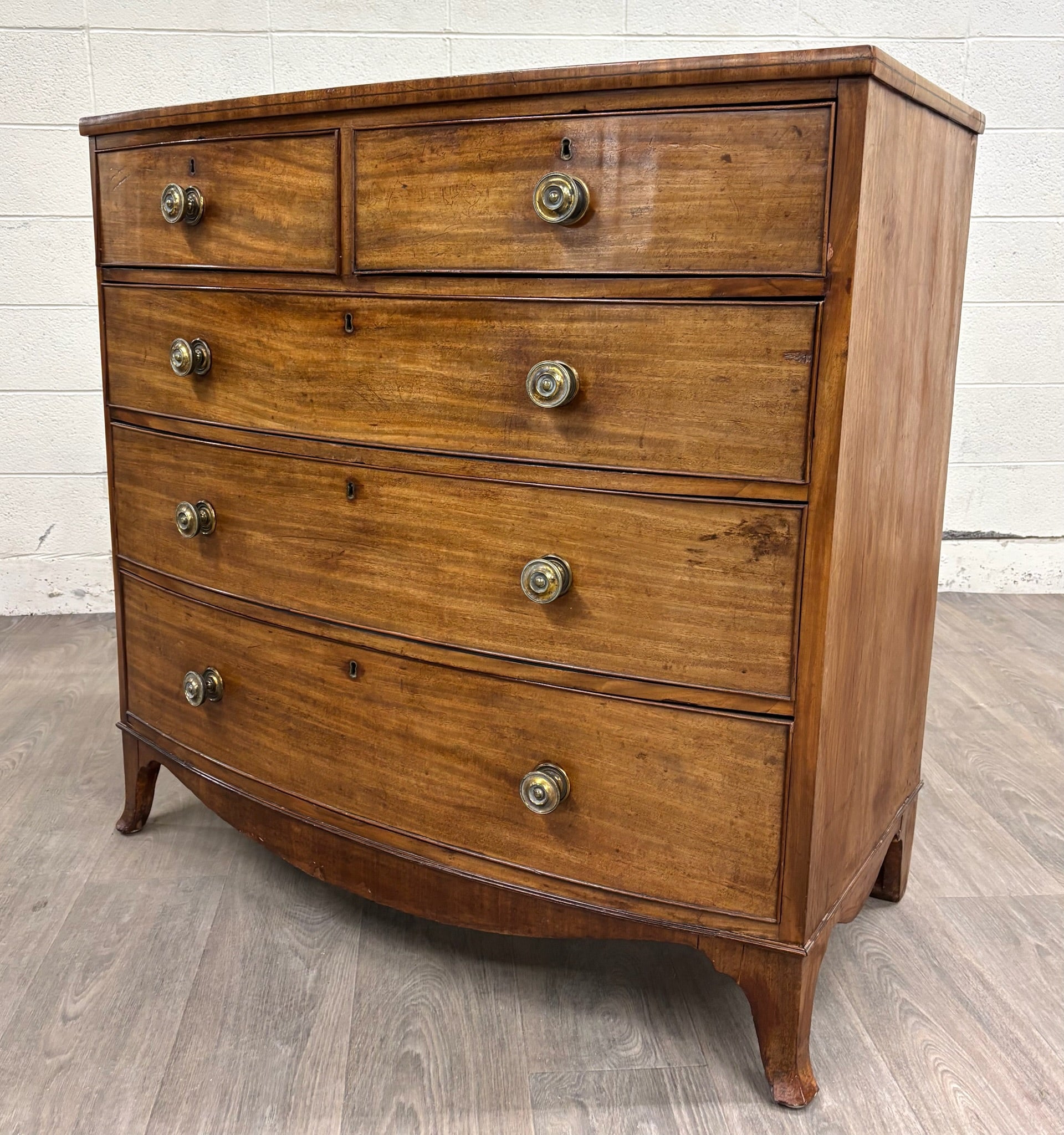 Antique Federal / Hepplewhite Style Bowfront Mahogany Chest of Drawers