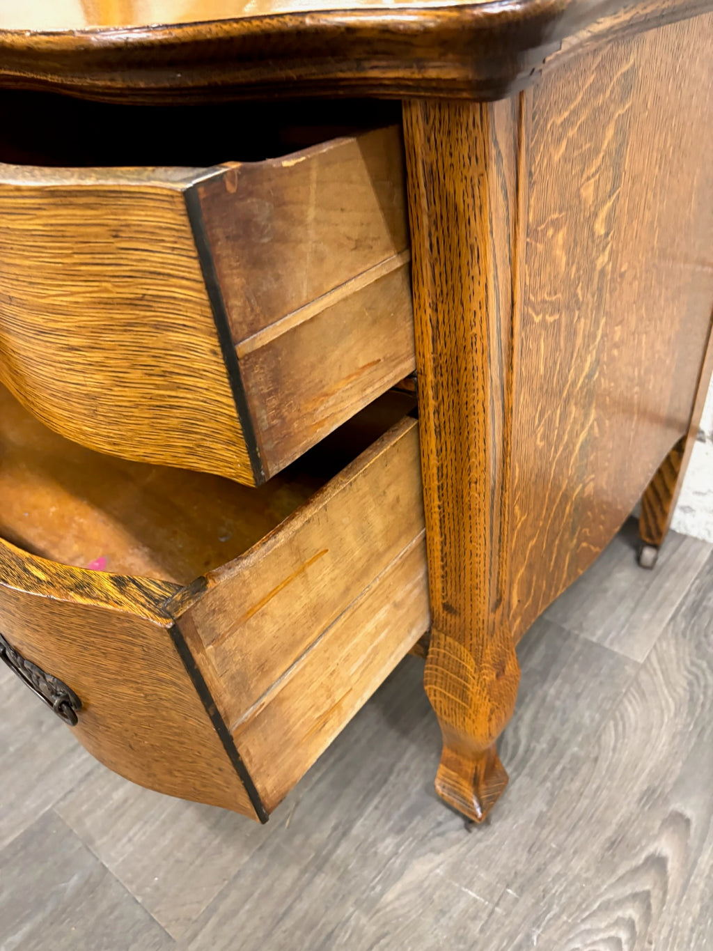 Antique Victorian Tiger Oak Serpentine Dresser with Mirror