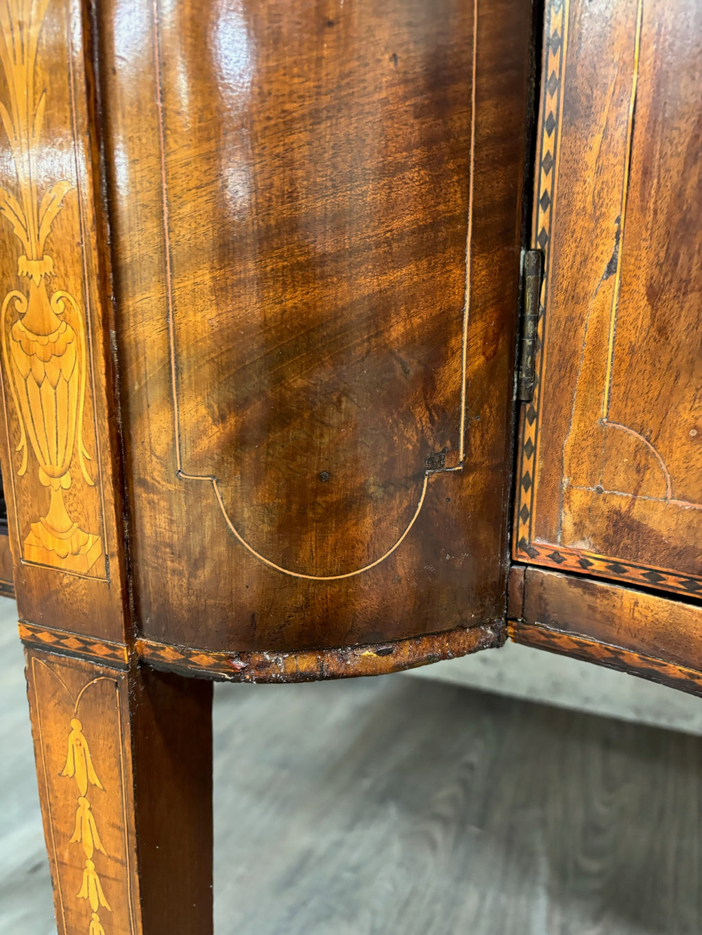 Antique Federal Style Satinwood Inlaid Bowfront Sideboard Server Buffet Credenza