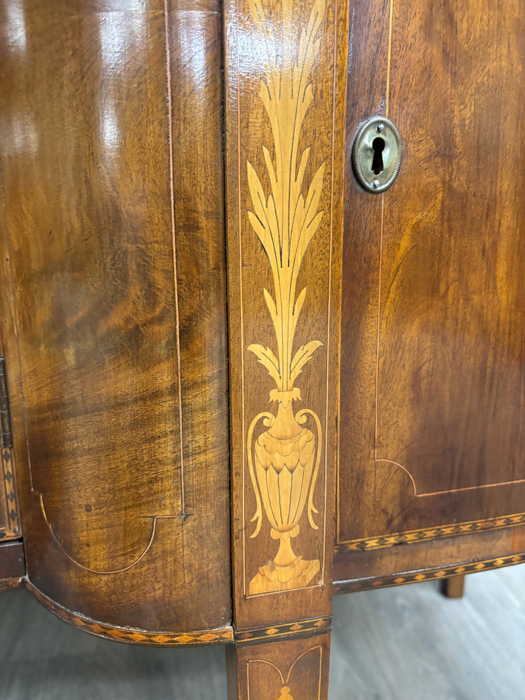 Antique Federal Style Satinwood Inlaid Bowfront Sideboard Server Buffet Credenza