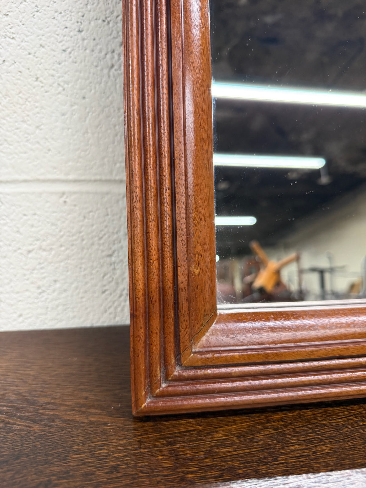 Vintage Traditional Wall Mirror with Molded Frame