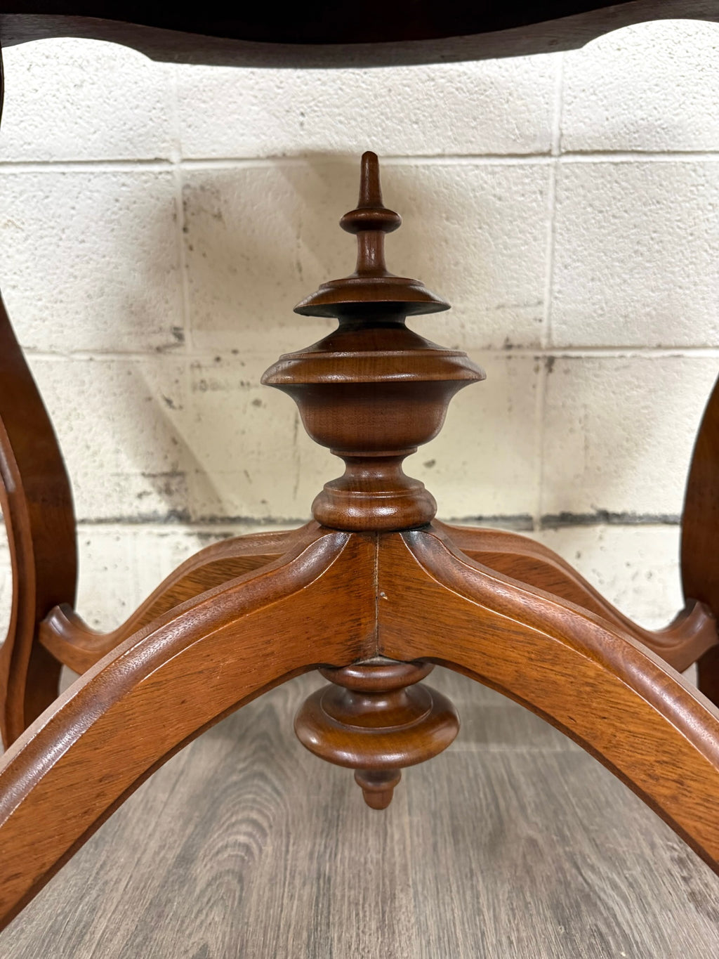 Antique White Marble Turtle Top Victorian Eastlake Parlor Table Center Table