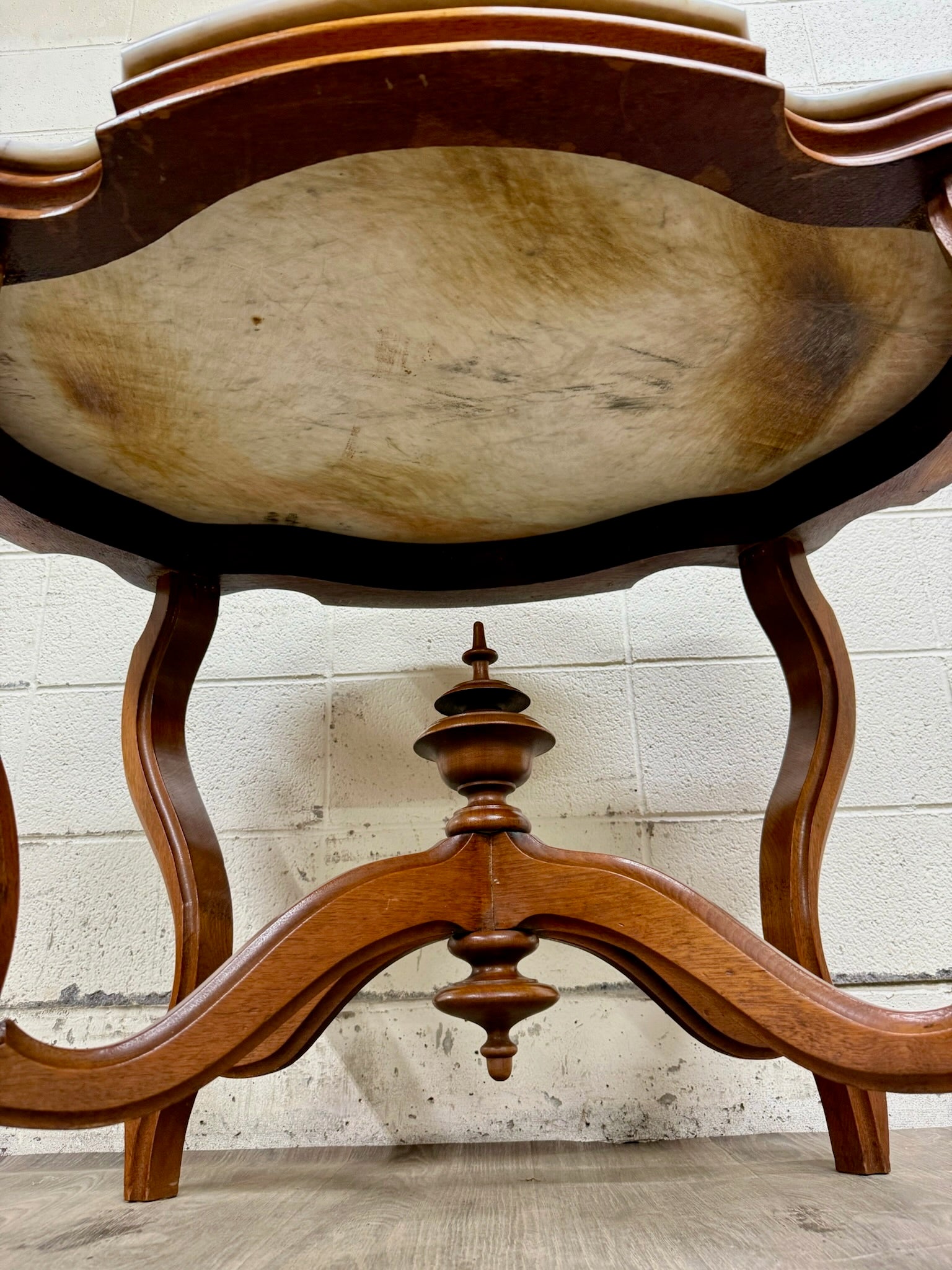 Antique White Marble Turtle Top Victorian Eastlake Parlor Table Center Table