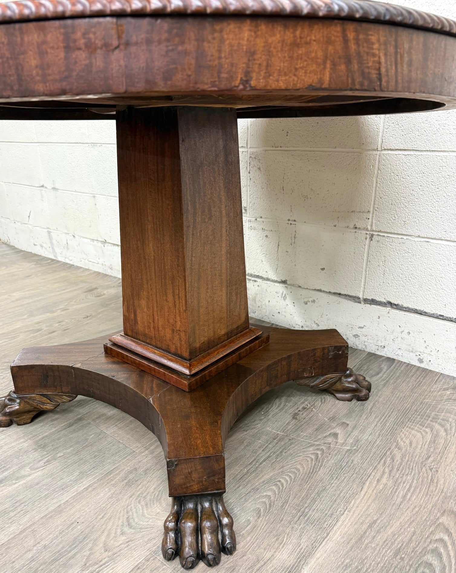 Antique American Empire Carved Mahogany Lion Paw Feet Pedestal Center Table