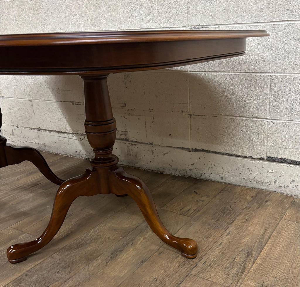 Vintage Drexel Georgian Style Cherry Double Pedestal Dining Table