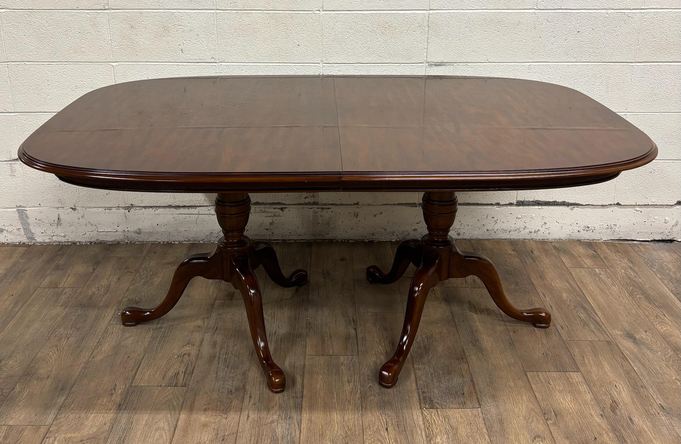 Vintage Drexel Georgian Style Cherry Double Pedestal Dining Table