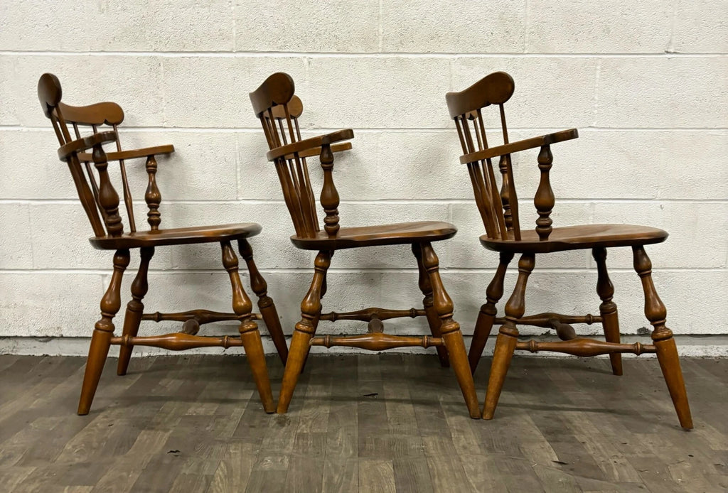 Vintage Ethan Allen Heirloom Nutmeg Maple Colonial Early American Dining Chairs