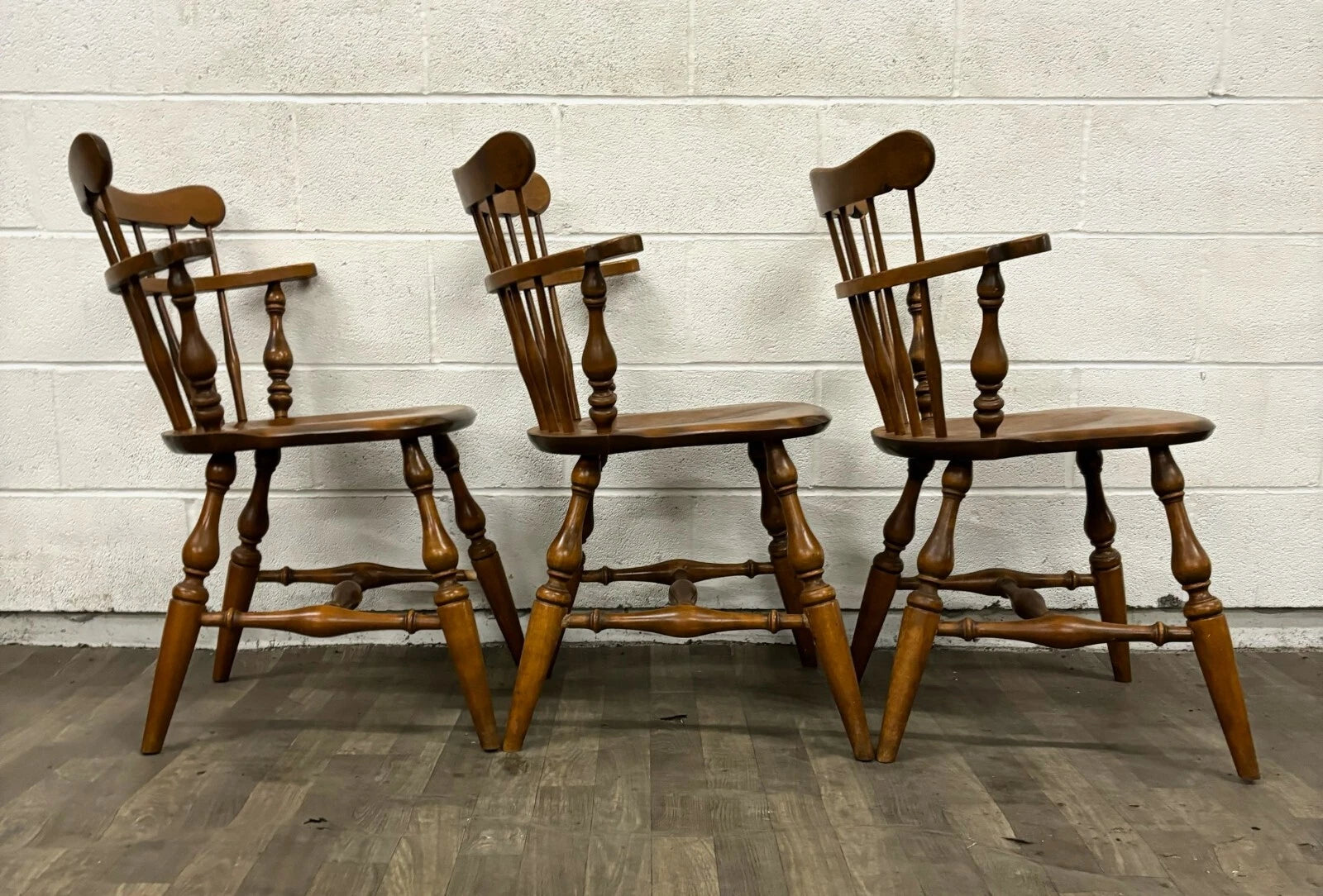 Vintage Ethan Allen Heirloom Nutmeg Maple Colonial Early American Dining Chairs