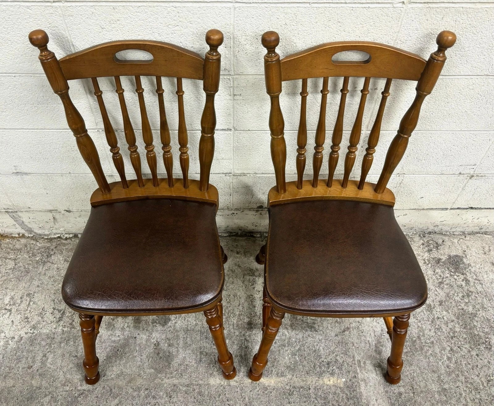 Vintage Cochrane Inc. Bay Colony NO 938 737 Colonial Style Vinyl Seat Chairs