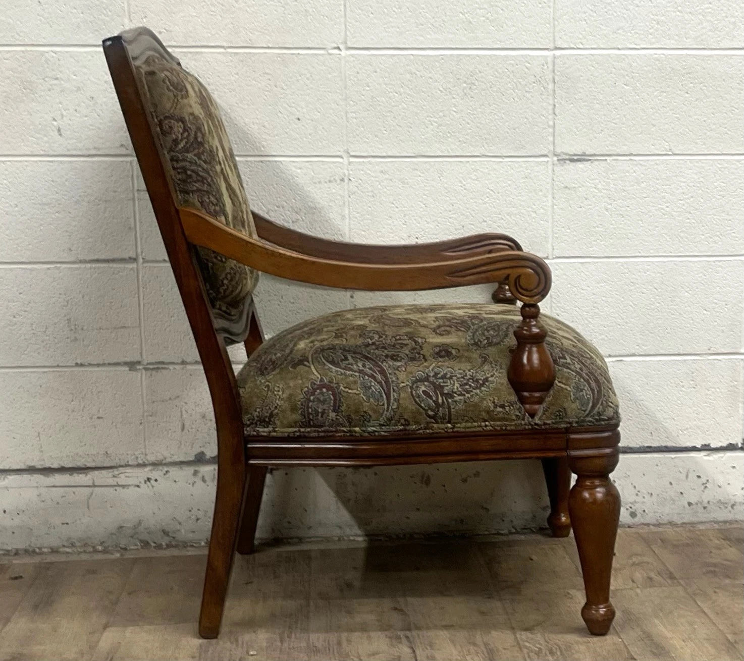 Vintage Best Chairs Inc Paisley Upholstered Lounge Chair Accent Chair