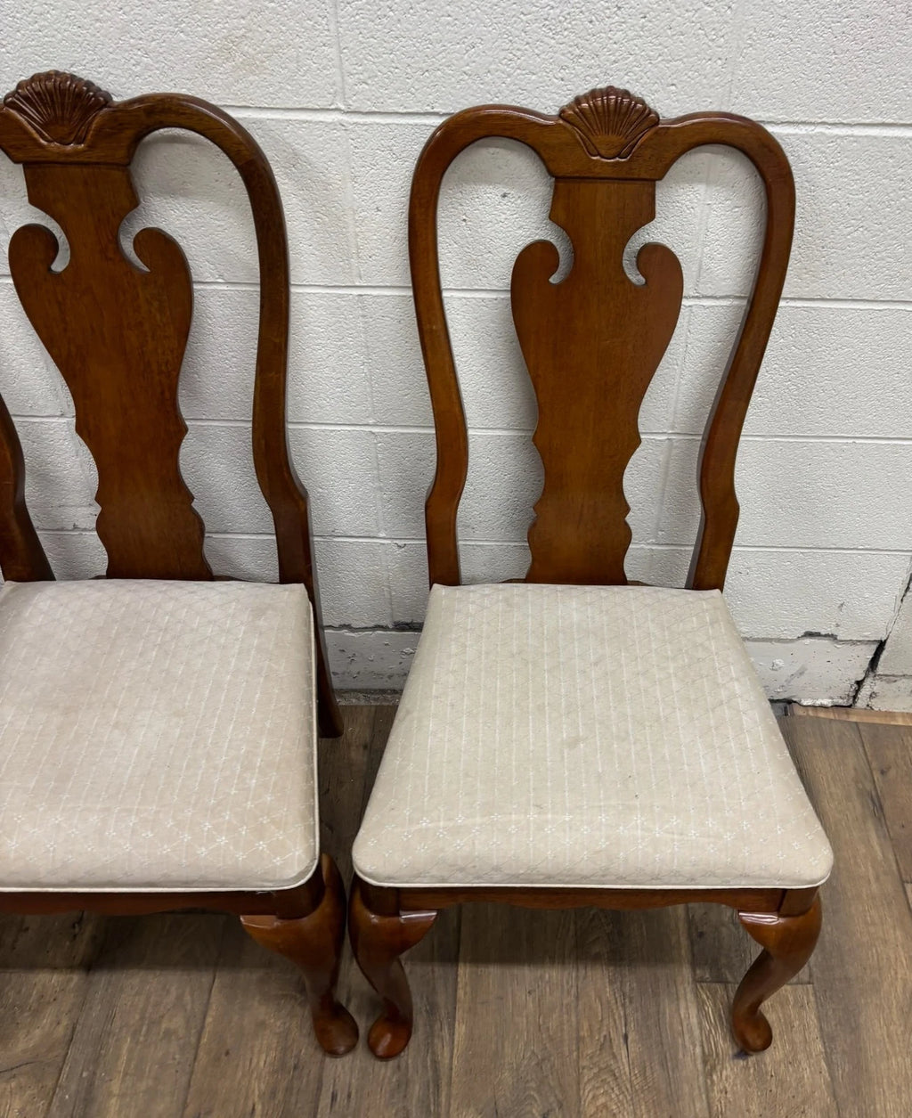 Vintage Universal Furniture Queen Anne Style Dining Chairs - Set of 5