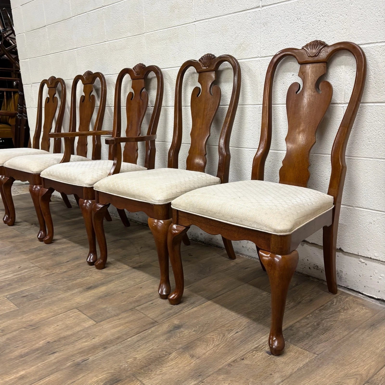 Vintage Universal Furniture Queen Anne Style Dining Chairs - Set of 5