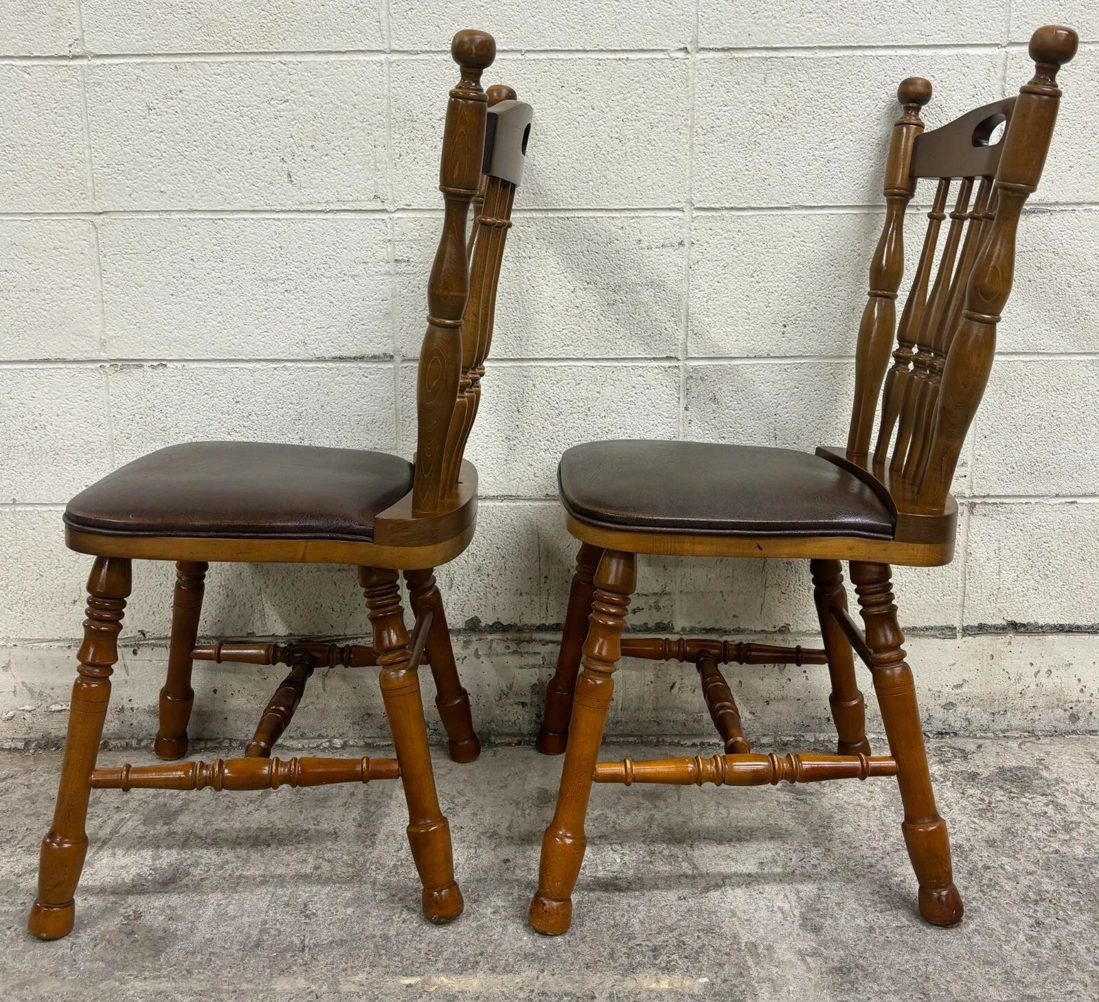 Vintage Cochrane Inc. Bay Colony NO 938 737 Colonial Style Vinyl Seat Chairs