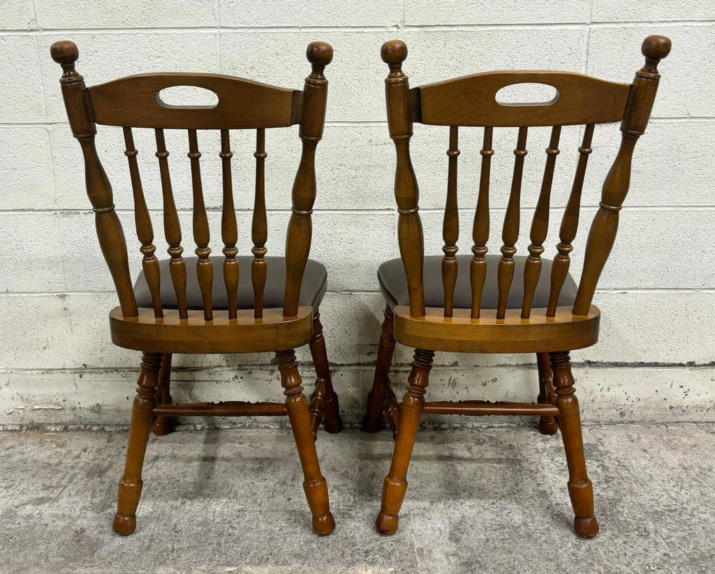 Vintage Cochrane Inc. Bay Colony NO 938 737 Colonial Style Vinyl Seat Chairs