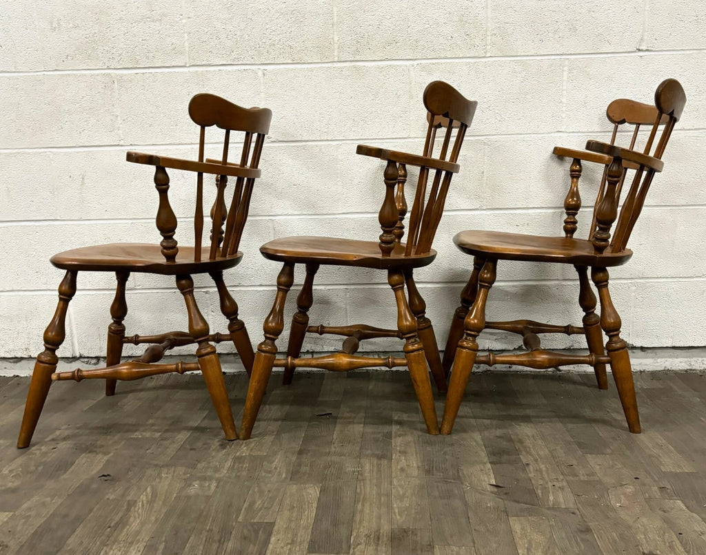 Vintage Ethan Allen Heirloom Nutmeg Maple Colonial Early American Dining Chairs