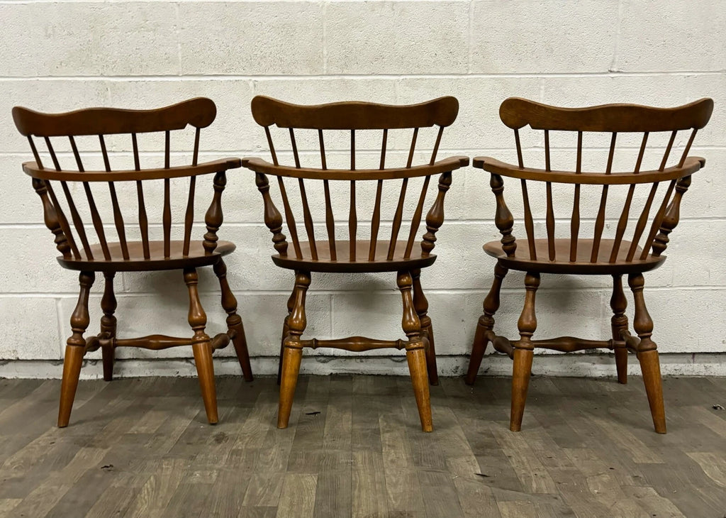 Vintage Ethan Allen Heirloom Nutmeg Maple Colonial Early American Dining Chairs