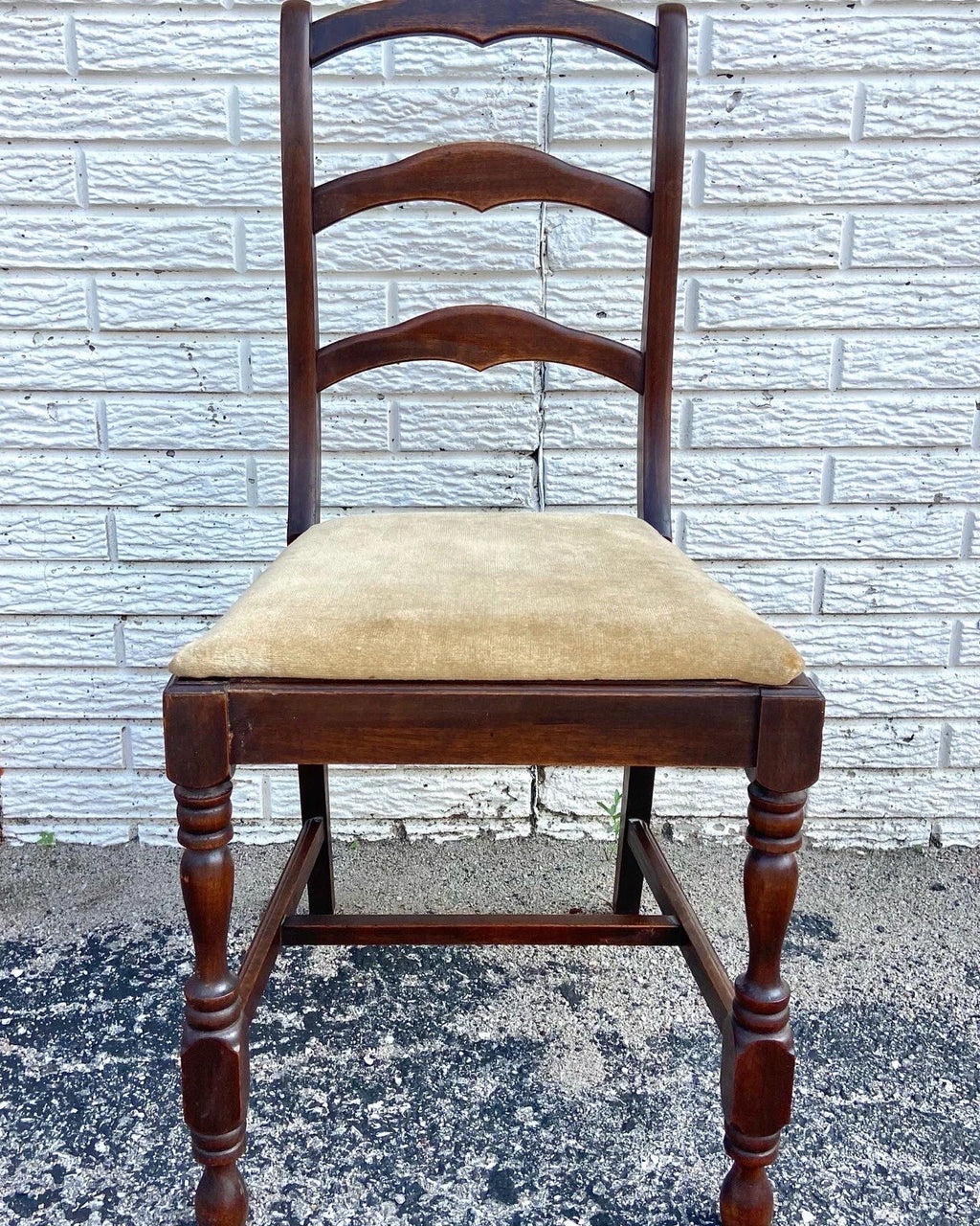 Vintage Ladderback Dining Chair